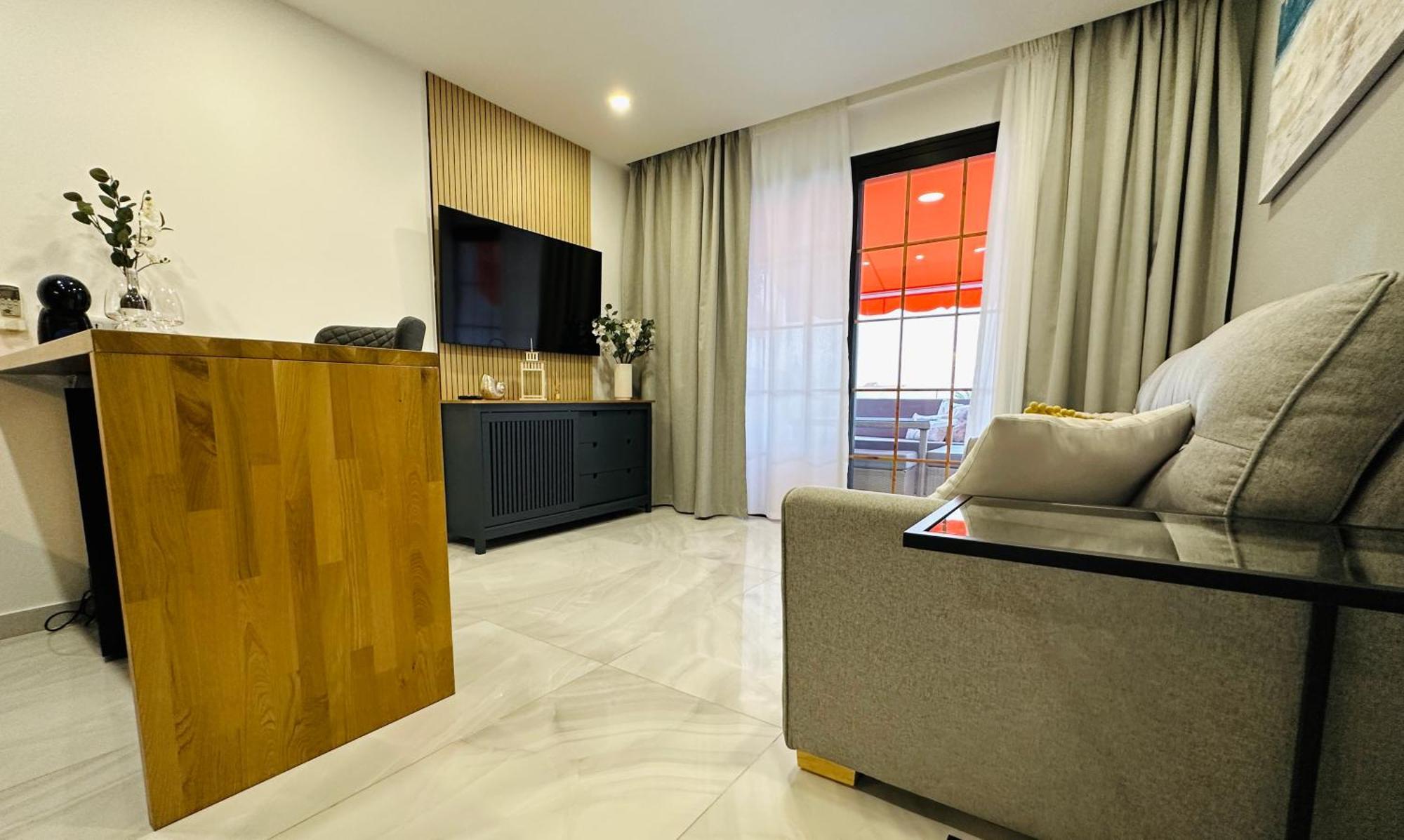 Luxury Diamond - Ocean View, Big Terraces, Air Con, Wifi Appartement Los Cristianos  Buitenkant foto